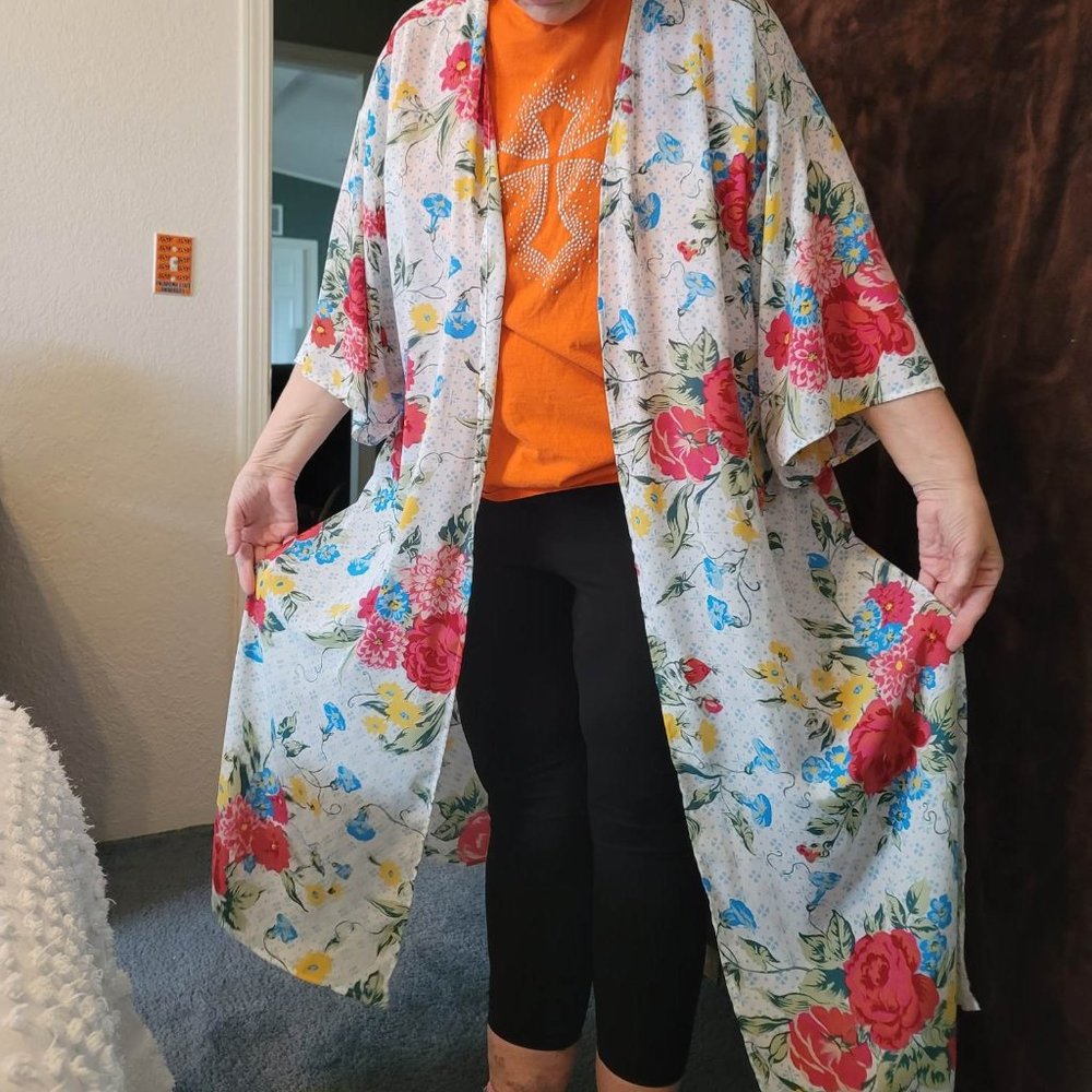 Pioneer Woman Kimono long with side splits open front
